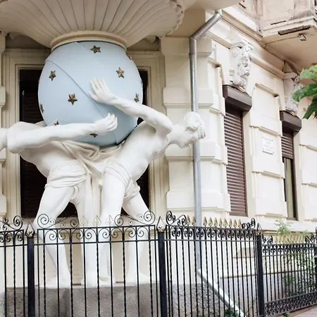 In The Center In The House With Atlantes