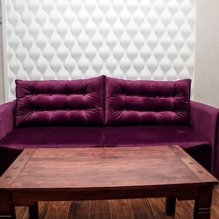 In The Center In The House With Atlantes Апартаменти