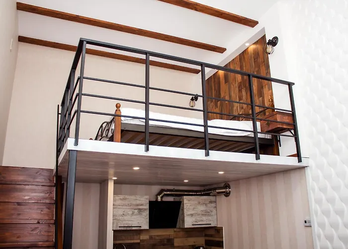 In The Center In The House With Atlantes Апартаменти Одеса