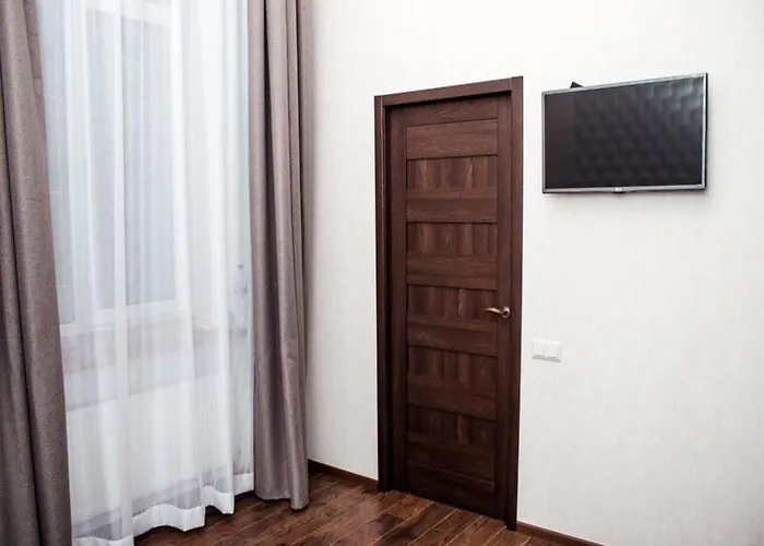 Апартаменти In The Center In The House With Atlantes Одеса