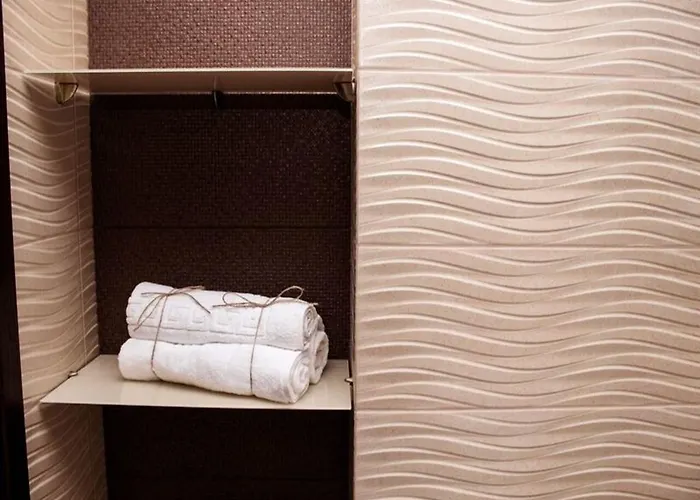 In The Center In The House With Atlantes 公寓 敖德萨