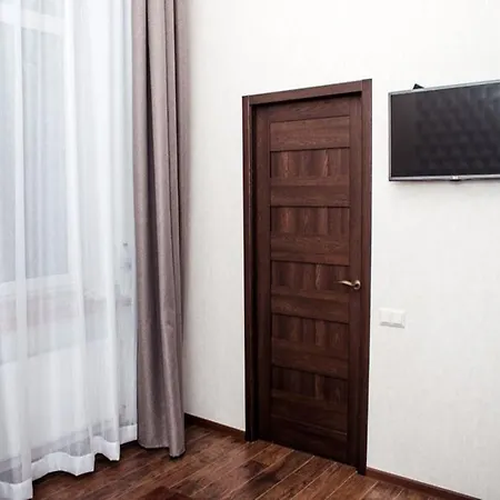 Apartman In The Center In The House With Atlantes Odessza